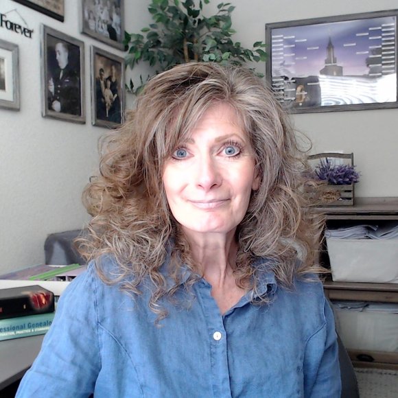 Meet your Posher, Linda - Picture 1 of 1